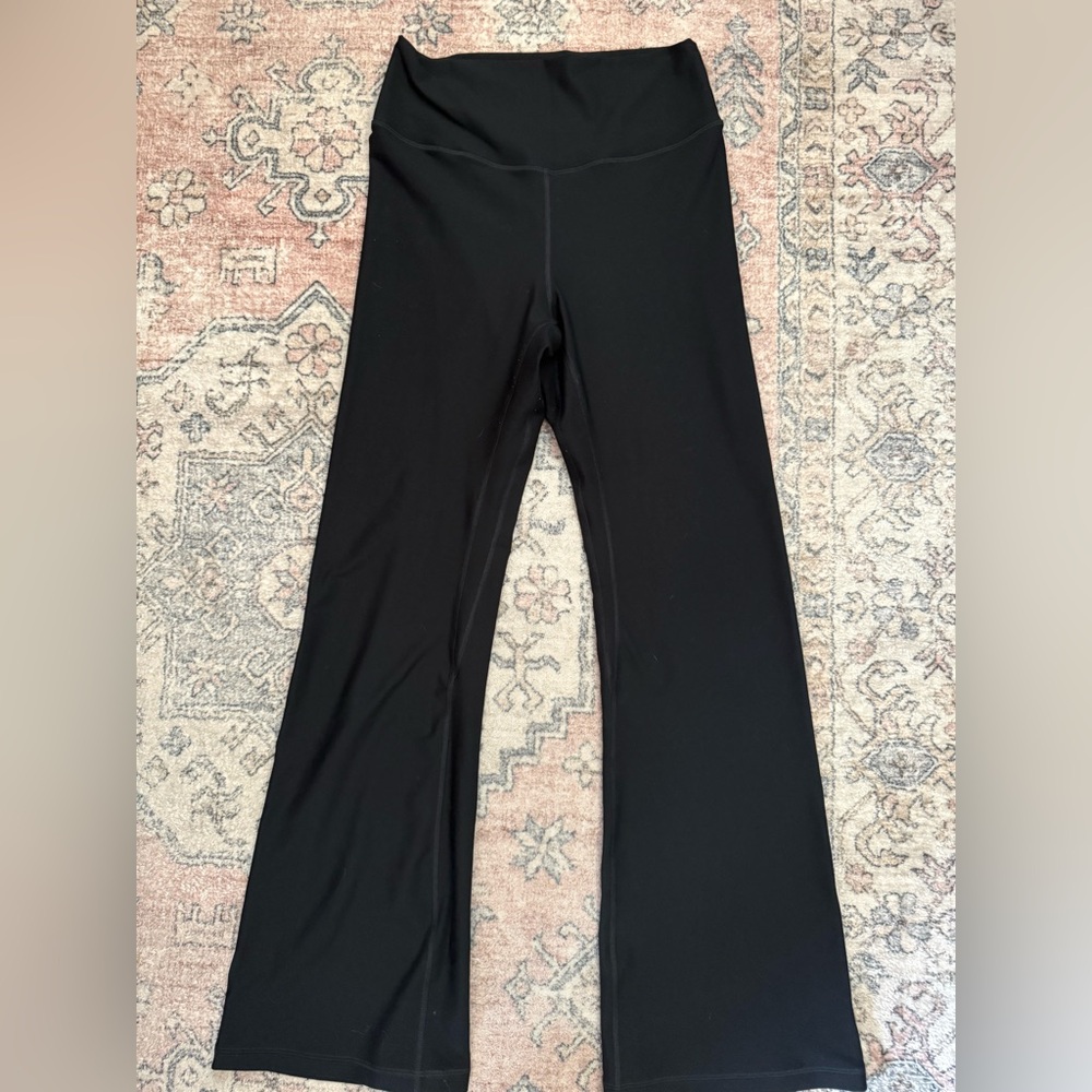 Abercrombie YPB Sculpt Lux Flare Leggings